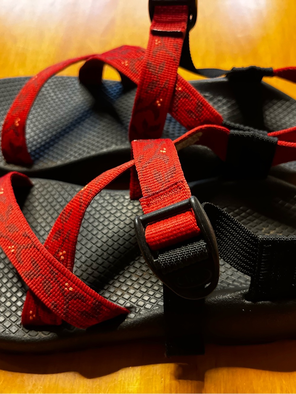 Red Chaco Sandals Size 7 - Picture 2 of 4